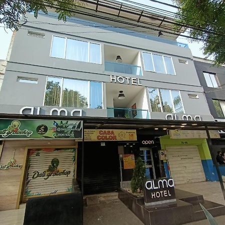 Hotel Aura เมเดยิน ภายนอก รูปภาพ