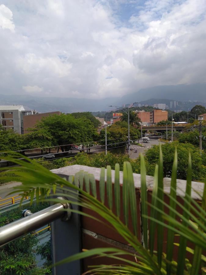 Hotel Aura เมเดยิน ภายนอก รูปภาพ